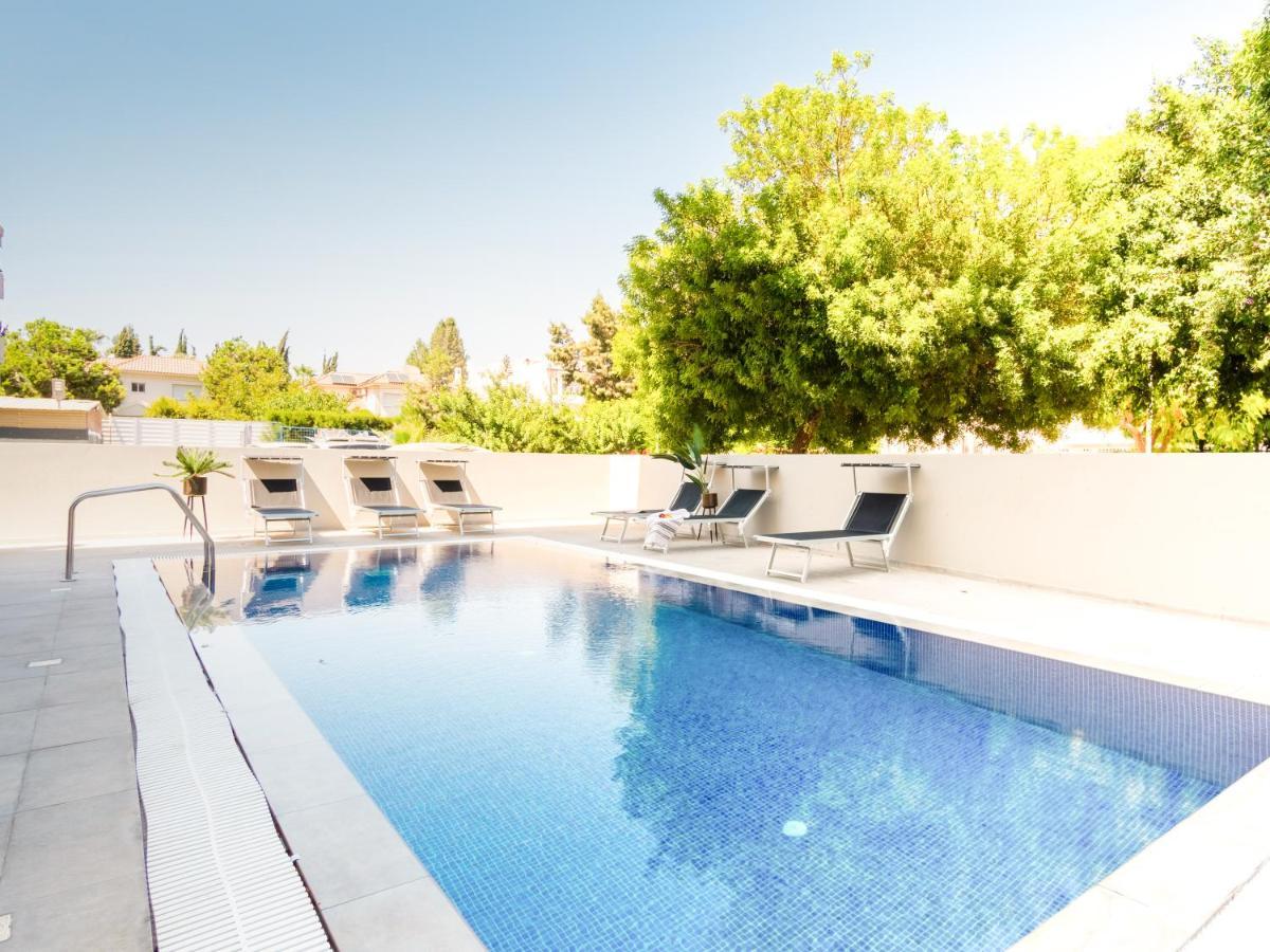 Sanders Evolution Apartamento Limassol Exterior foto